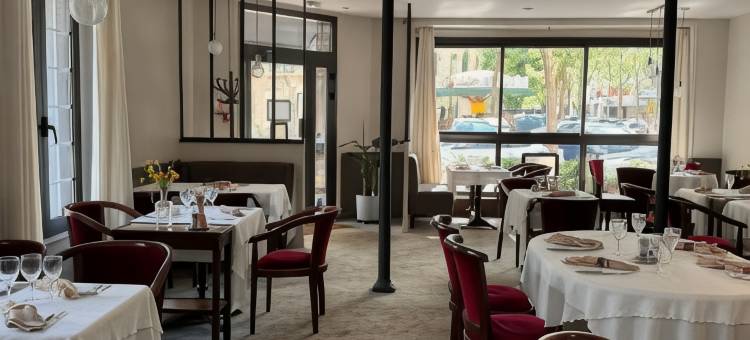 巴黎Vésinet酒店(HÔTEL Paris VÉSINET- Logis Hôtel Restaurant)图片