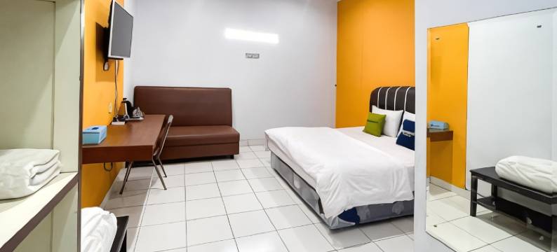 Urbanview Hotel Grand Seven One Manna图片