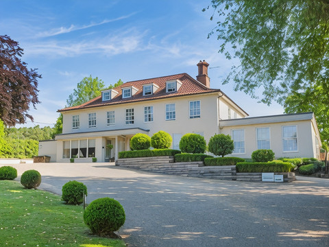 诺福克霍尔特雉鸡酒店