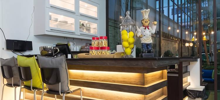 V花园酒店(V Garden Hotel)图片