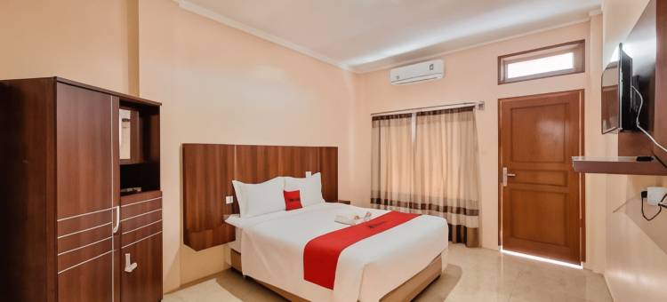 RedDoorz伊斯兰教义酒店-靠近巴东大市场(RedDoorz Syariah Near Pasar Raya Padang)图片