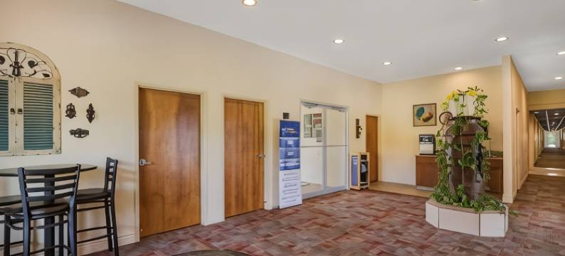 贝斯特韦斯特SureStay惠廷顿伦德湖酒店(SureStay Hotel by Best Western Whittington Rend Lake)图片