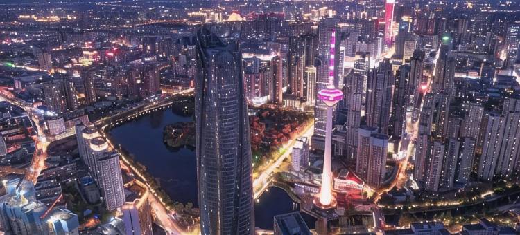 威斯汀影音民宿(青年公园地铁站彩电塔夜市店)图片