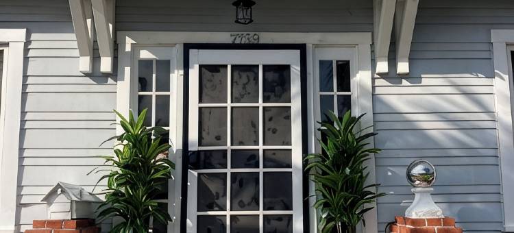 佐拉白门步行可达海滩、海湾、商店&餐厅乡村别墅(La Jolla White Door Cottage walking distance to beach, cove, shops, &restaurants)图片