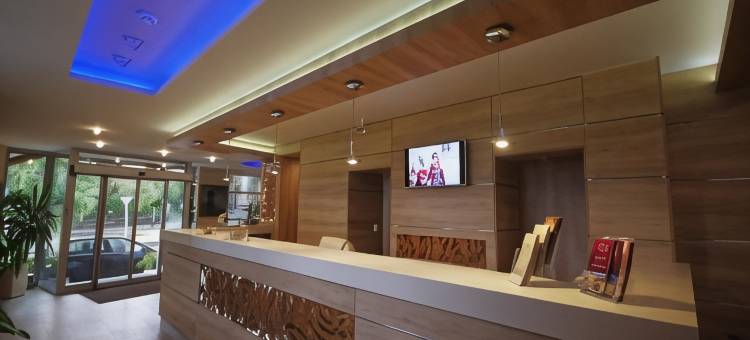 精品瓦达斯库特酒店(Hotel Vadászkürt Superior)图片