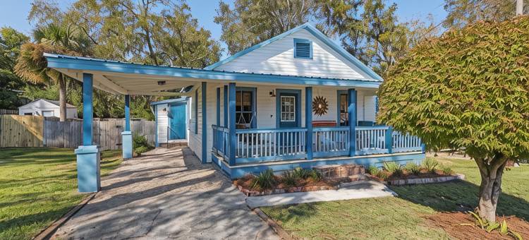 佛罗里达州校舍–历史名城蒙蒂塞洛迷人度假屋.(Welcome to The Schoolhouse – A charming cottage in historic Monticello, Florida.)图片