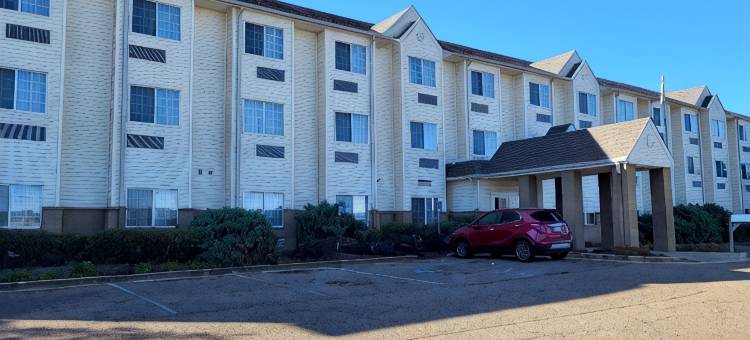 斯塔克维尔大学区凯隆波因特酒店(Clarion Pointe Starkville Near University)图片