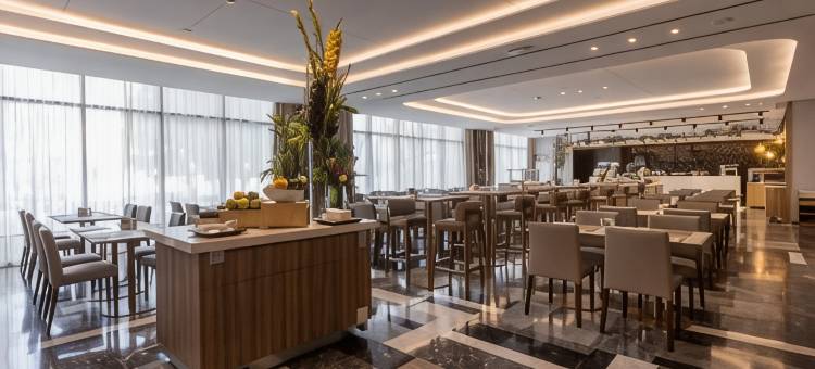 吉拉尔达中心酒店(Hotel Giralda Center)图片