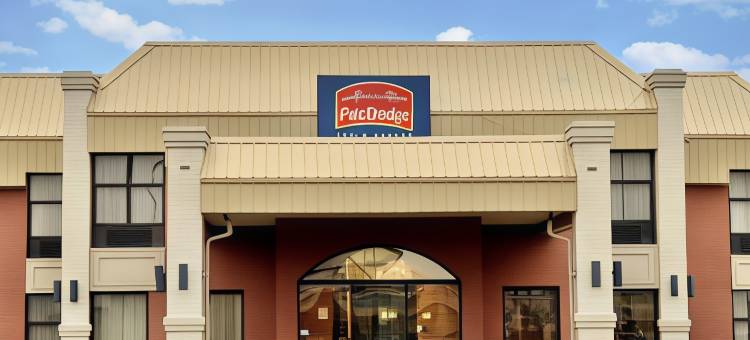 韦恩堡西北温德姆贝蒙特酒店(FairBridge Inn & Suites Fort Wayne)图片