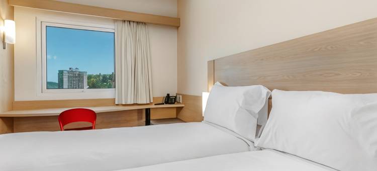 宜必思蒙特港酒店(Ibis Puerto Montt)图片