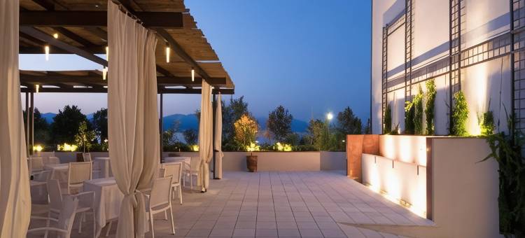 阿卡维瓦戴加尔达酒店(Hotel Acquaviva Del Garda)图片