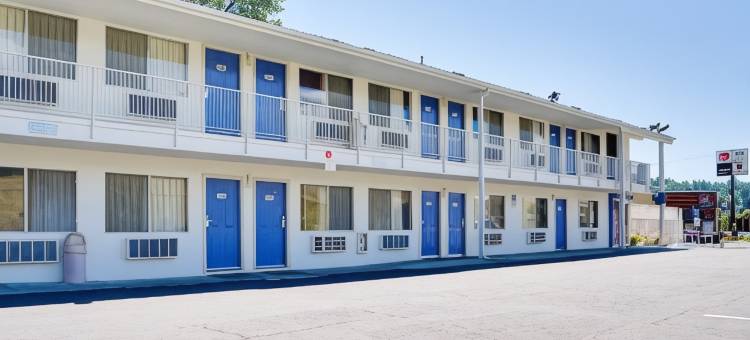 凯尔索圣海伦斯火山6号汽车旅馆(Motel 6 Kelso, WA - Mt. St. Helens)图片