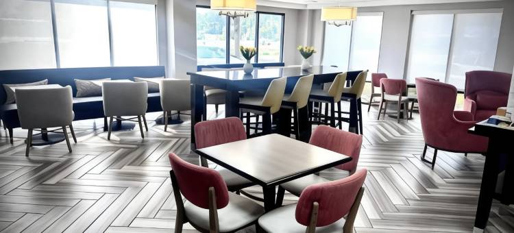 希尔顿欢朋酒店-韦克罗斯(Hampton Inn Waycross)图片