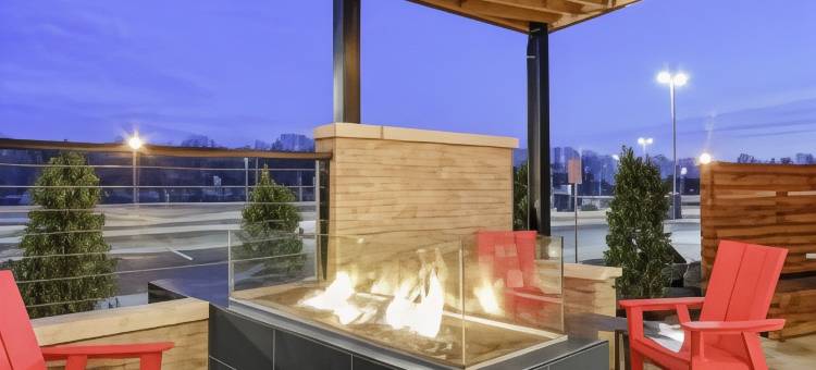 琼斯伯勒红太狼希尔顿大使套房酒店及会议中心(Embassy Suites Jonesboro Red Wolf Convention Center)图片