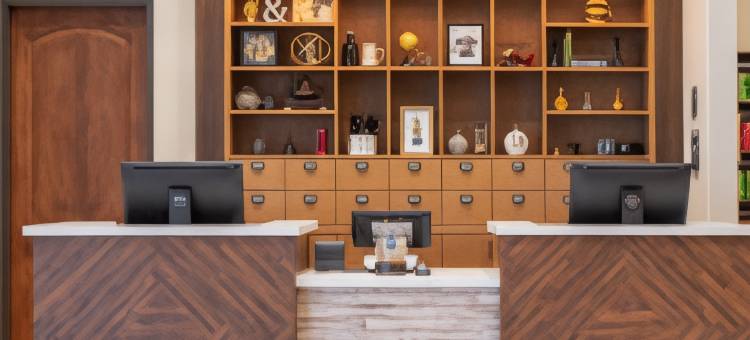 圣克鲁斯斯科茨谷福朋喜来登酒店(Four Points by Sheraton Santa Cruz Scotts Valley)图片