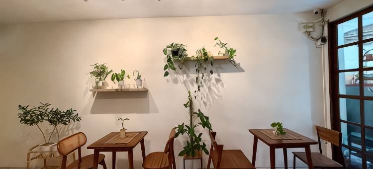 布顿背包客小屋(Buton Backpacker Lodge)图片
