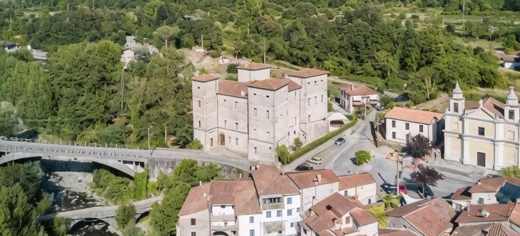 蒙迪果西奥城堡豪华度假酒店(Castello di Pontebosio Luxury Resort)图片