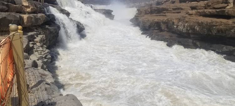 宜川瀑布知青文苑酒店图片