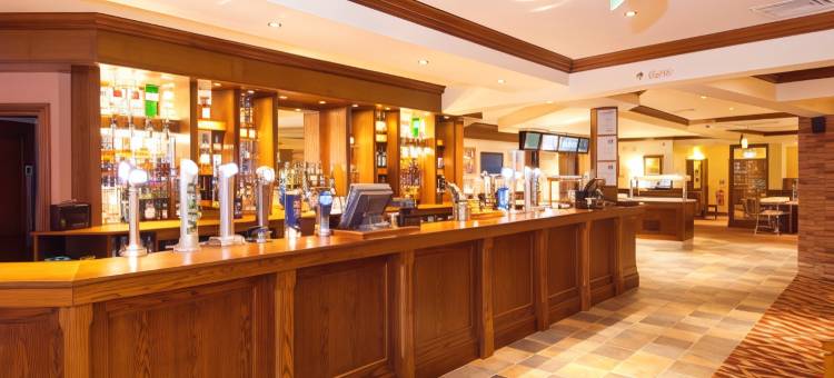 圣尼托斯(科尔沃思公园)普里米尔酒店(Premier Inn St. Neots (Colmworth Park))图片