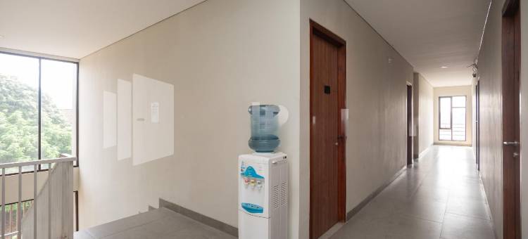 卡西拉西特拉拉亚伊斯兰酒店 红门合作酒店(Caseira Citra Raya Syariah Mitra RedDoorz)图片