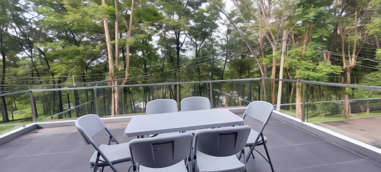 The "V" Villa Sentul City图片