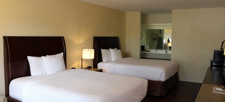 马歇尔温德姆戴斯套房酒店(Days Inn & Suites by Wyndham Marshall)图片