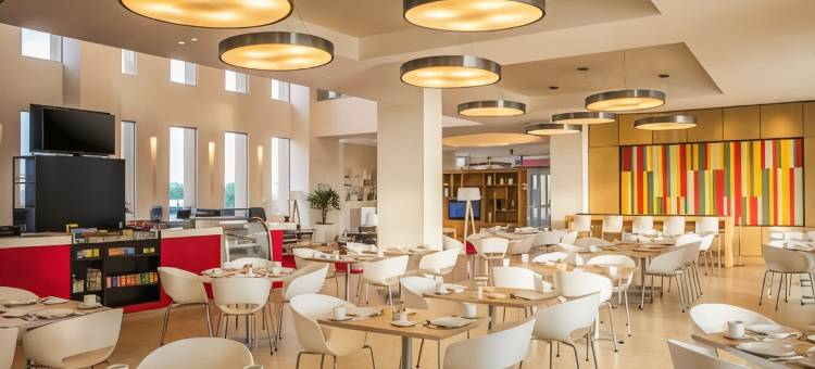 锡劳内陆港嘉年华酒店(Fiesta Inn Silao Puerto Interior)图片