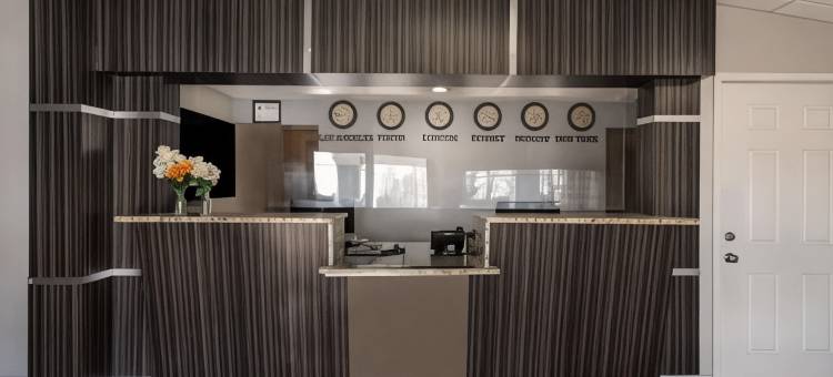 罗德威酒店夏洛特机场区(Rodeway Inn)图片