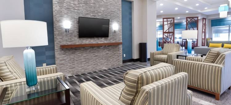 德鲁伯灵顿套房酒店(Drury Inn & Suites Burlington)图片