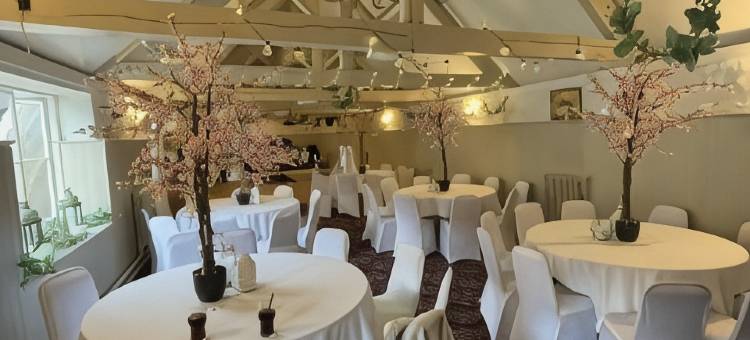 老钟酒店(The Old Bell at Warminster)图片