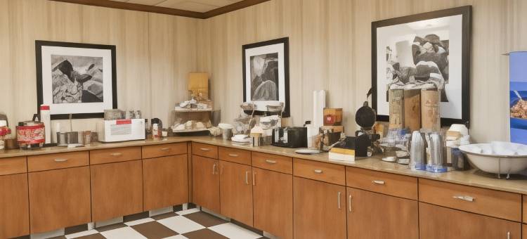 希尔顿欢朋酒店-坎顿(Hampton Inn Canton)图片