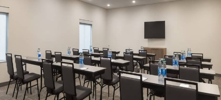 北普拉特坎德伍德套房酒店(Candlewood Suites North Platte)图片