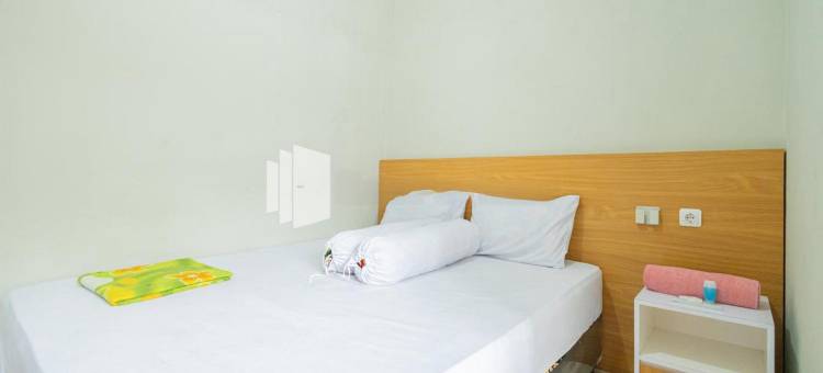 阿提克民宿伊斯兰教米特拉红门(Atiq Homestay Syariah Mitra RedDoorz)图片