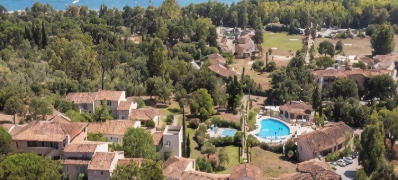 莱斯帕西德格瑞玛德皮埃尔假日酒店(Résidence Pierre & Vacances les Parcs de Grimaud)图片