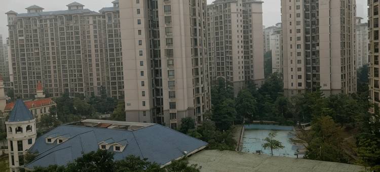南宁莱茵公寓(莱茵湖畔琅东客运站店)图片
