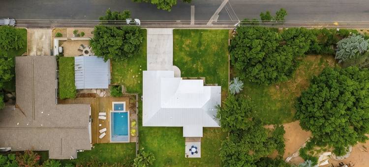 距市中心3街的豪华家园配有火坑(Luxury Home 3Blck from Main St with FirePit)图片