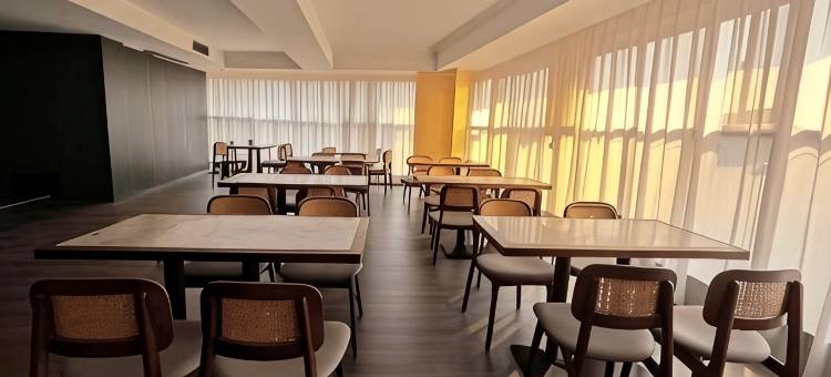 美豪R酒店(黔西阳光城店)图片