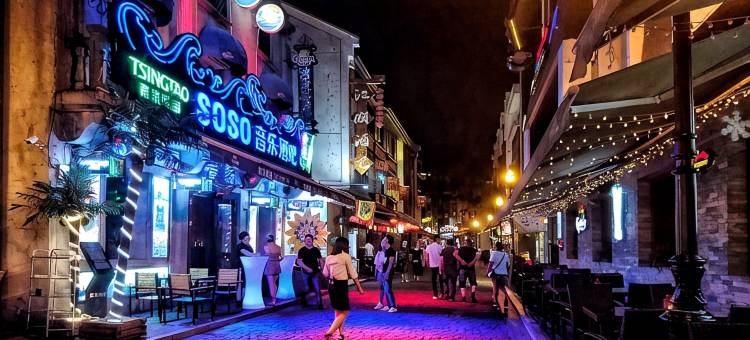 宁波外滩路劲新天地亚朵酒店图片
