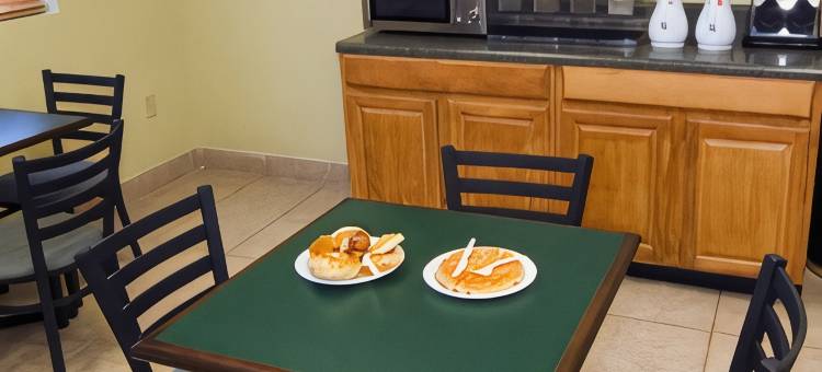 纽波特纽斯贝斯特韦斯特优质套房酒店(Best Western Plus Newport News Inn  Suites)图片