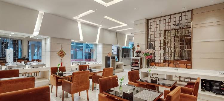 丽兹酒店(西安明城墙安定门地铁站店)图片