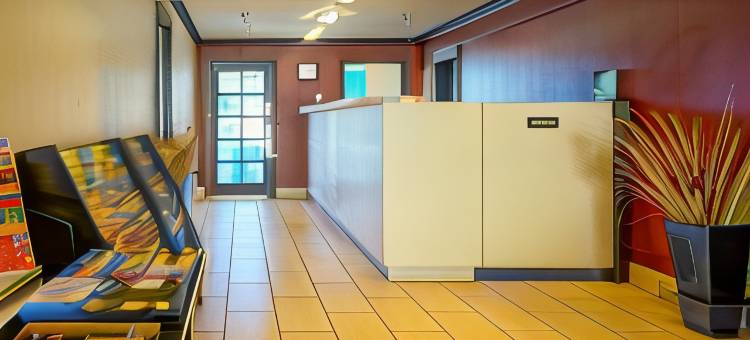 圣迭戈环岛豪生酒店(Howard Johnson by Wyndham San Diego Hotel Circle)图片