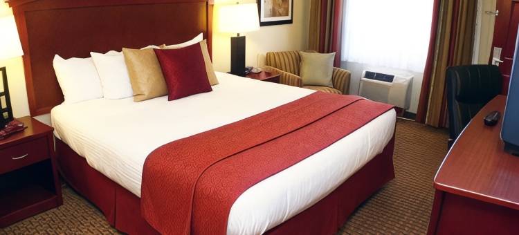 圣克鲁兹山凯艺套房酒店(Quality Inn & Suites Santa Cruz Mountains)图片
