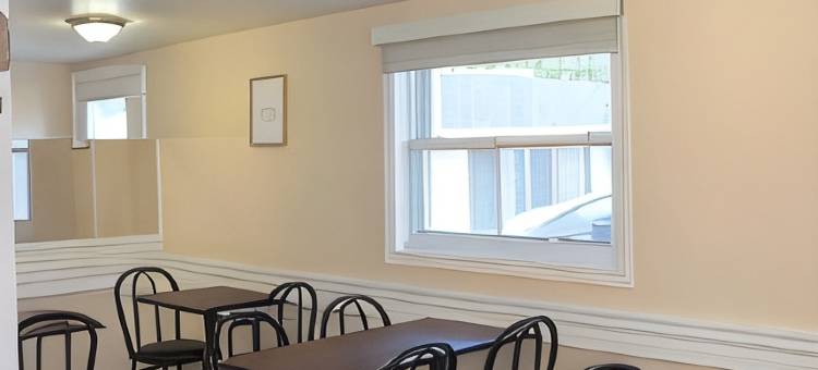 骑士酒店-安普赖尔(Knights Inn Arnprior)图片
