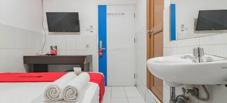 红多兹酒店@科姆普勒克坤甸购物中心(RedDoorz @ Komplek Pontianak Mall)图片