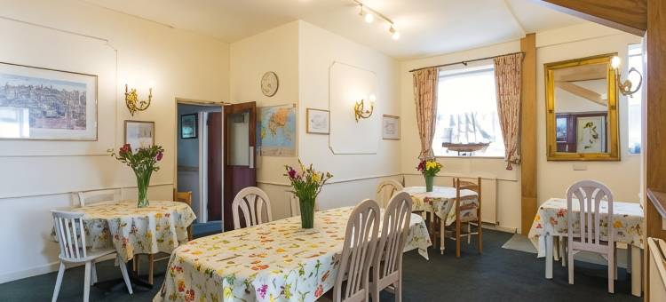 希思罗奥克伍德民宿(Oakwood Bed and Breakfast Heathrow)图片