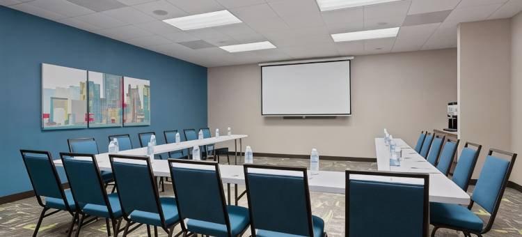 奥兰多国际大道北欢朋套房酒店(Hampton Inn & Suites Orlando-International Dr. North)图片