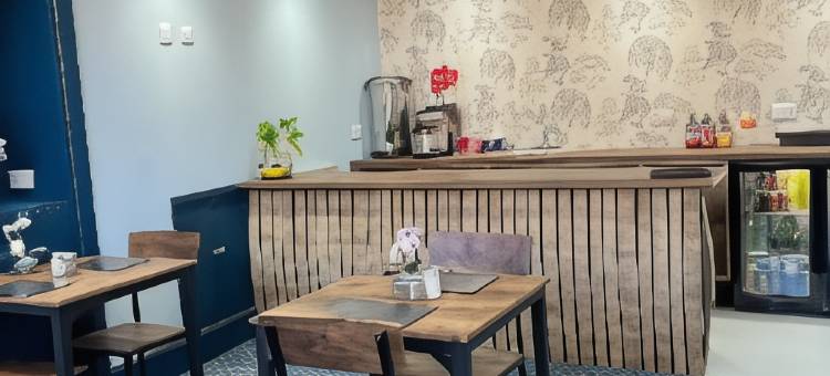 The Brig & Barrel Hotel图片