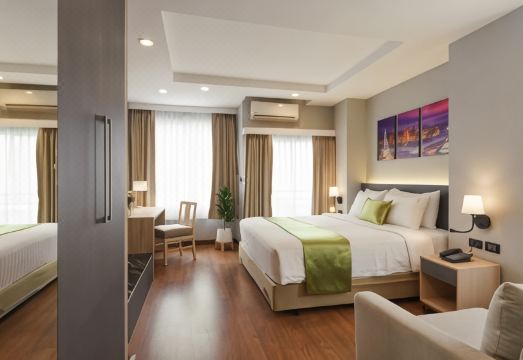 iCheck inn素坤逸2巷公寓酒店外景图