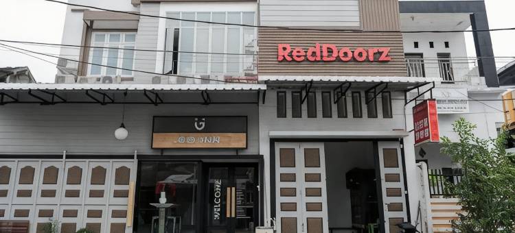 红多兹酒店@棉兰塞基普(RedDoorz @ Sekip Medan)图片