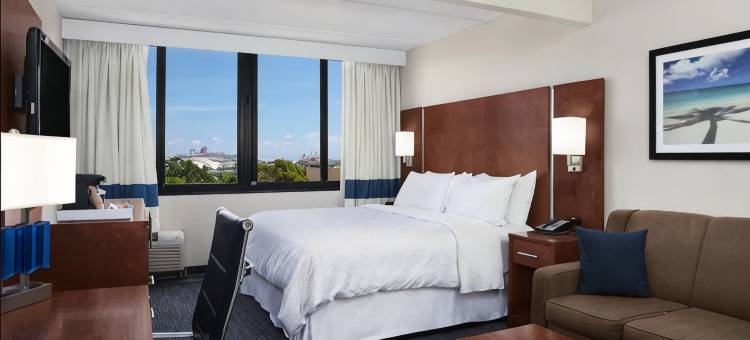 达尼亚滩劳德代尔堡机场福朋喜来登酒店(Four Points by Sheraton Fort Lauderdale Airport - Dania Beach)图片